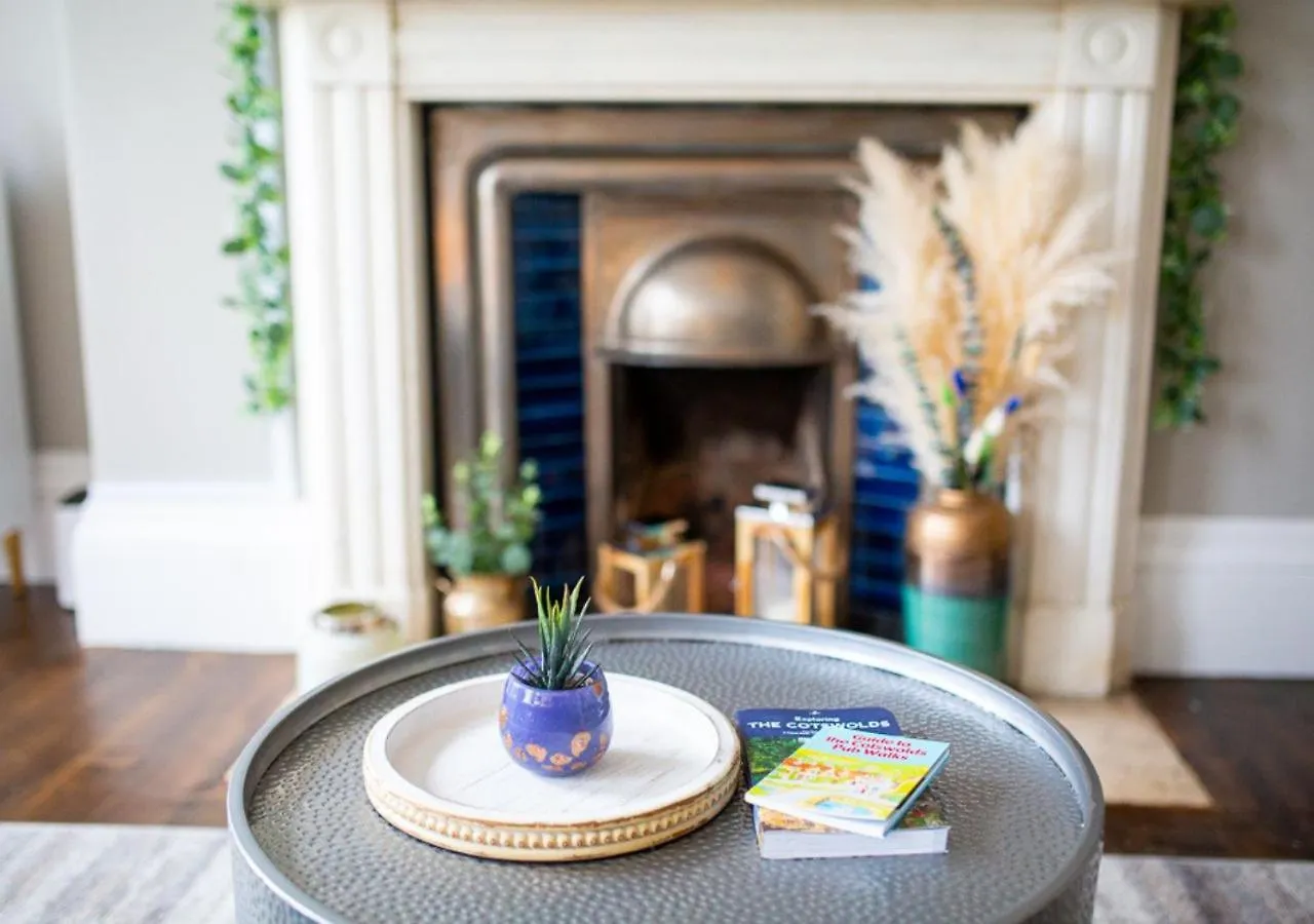 Stylish Grade II Listed Apartment: The London Cheltenham Appartamento