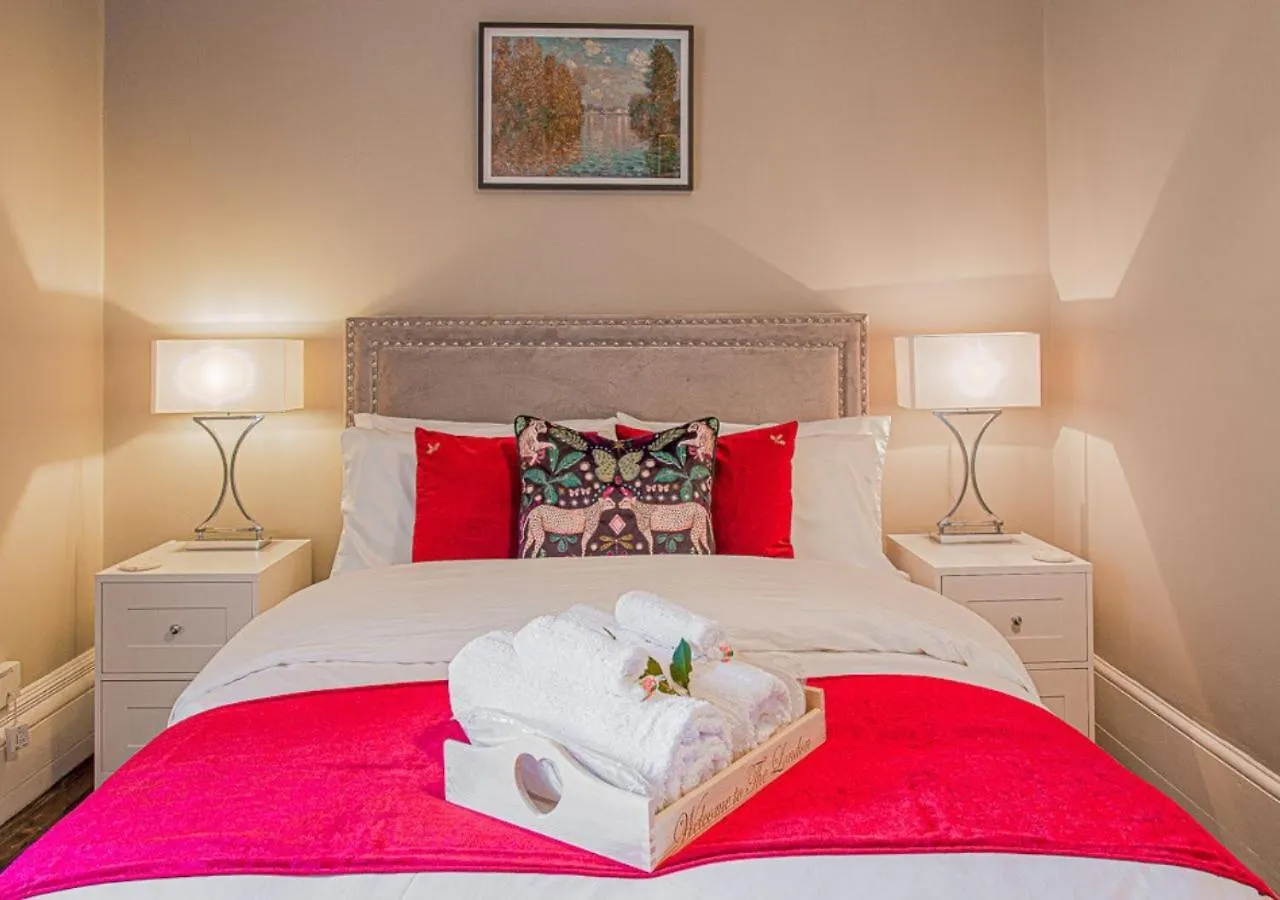 Appartamento Stylish Grade II Listed Apartment: The London Cheltenham Regno Unito